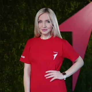 Ксения Янова