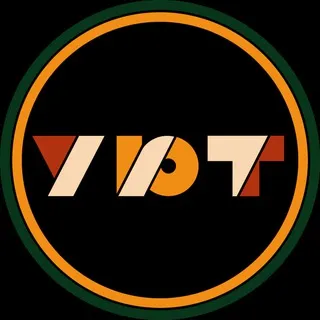 УЮТ | Еда, напитки и винил