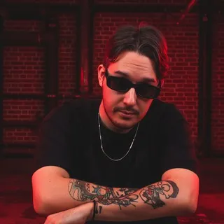 Даня Скват [sqwhat]