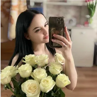 мы и две кошки
