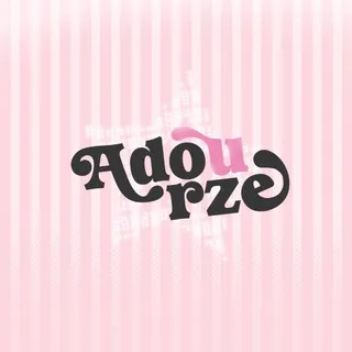 Adourzé: .ᐟ (𐀶.) open