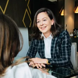 Profilerin Isabelle Miller Offiziell