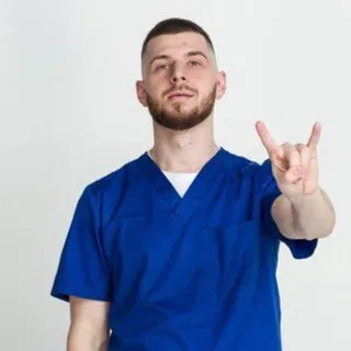 Доктор Озолинь разводит руками / Спортивный врач, реабилитолог