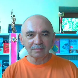 Александр Свияш / Психолог. Помогаю понять, какие ошибки вы совершаете на пути к своим целям.