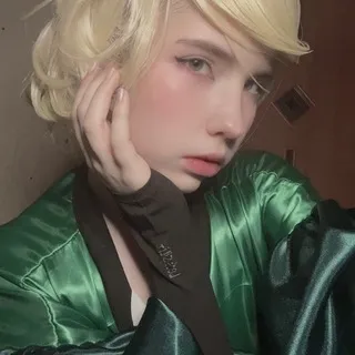 𝔇𝔞𝔯𝔨𝔩𝔦𝔤𝔥𝔱 || Cosplay 🐦‍🔥