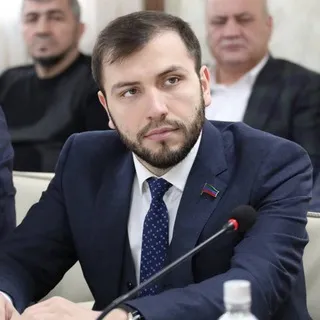 ХАДЖИМУРАД УМАХАНОВ