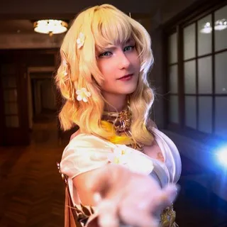Rosemary - Cosplayer & Photographer
