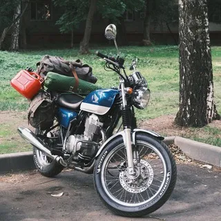 Nomadic ouchpochmaque
