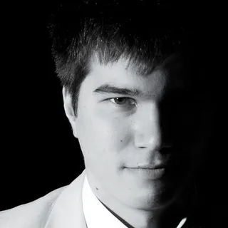 Стакан наполовину
